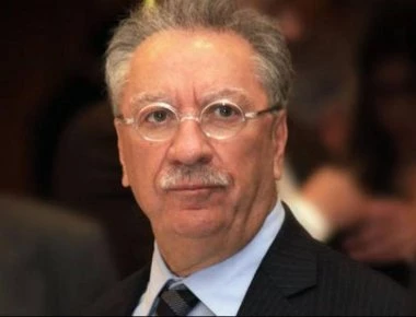 Ο Μιχάλης Σάλλας δίνει απαντήσεις για τη δέσμευση μεριδίων στην Παγκρήτια Τράπεζα